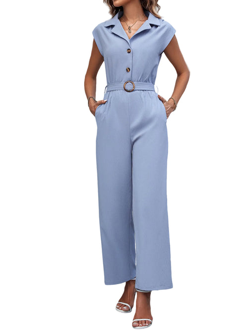 Combinaison femme bleu ciel sans manches, col tailleur et ceinture, vue de face