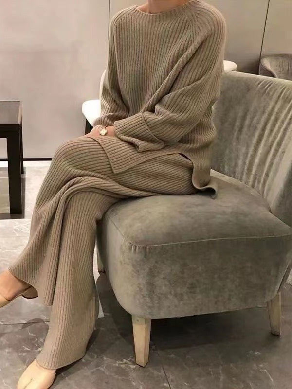 Ensemble femme en maille côtelée, coloris kaki
