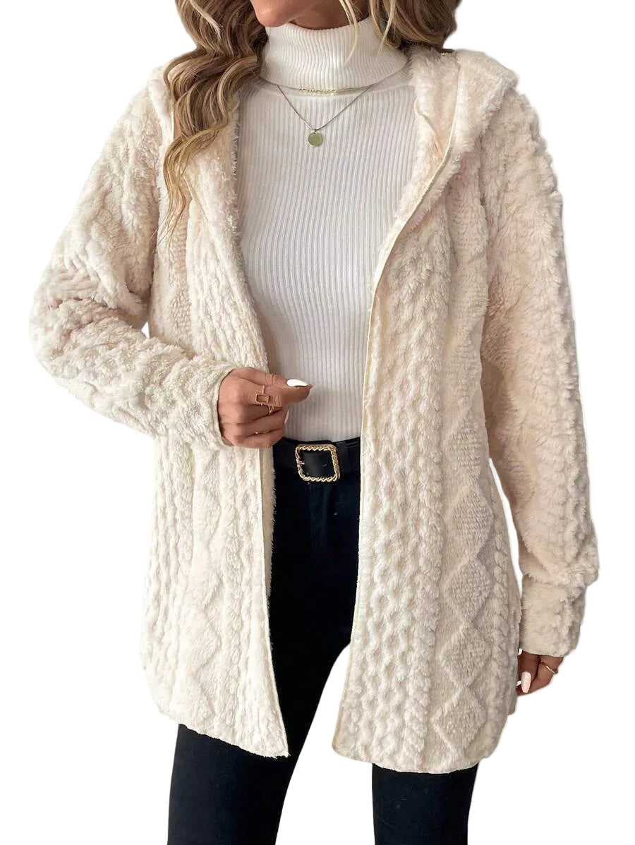 Gilet long femme à capuche en maille torsadée toute douce, coloris écru