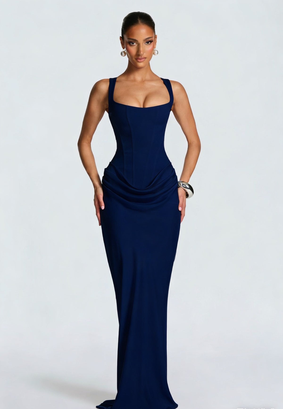 Robe longue femme effet corset bleu marine, décolleté carré, de face