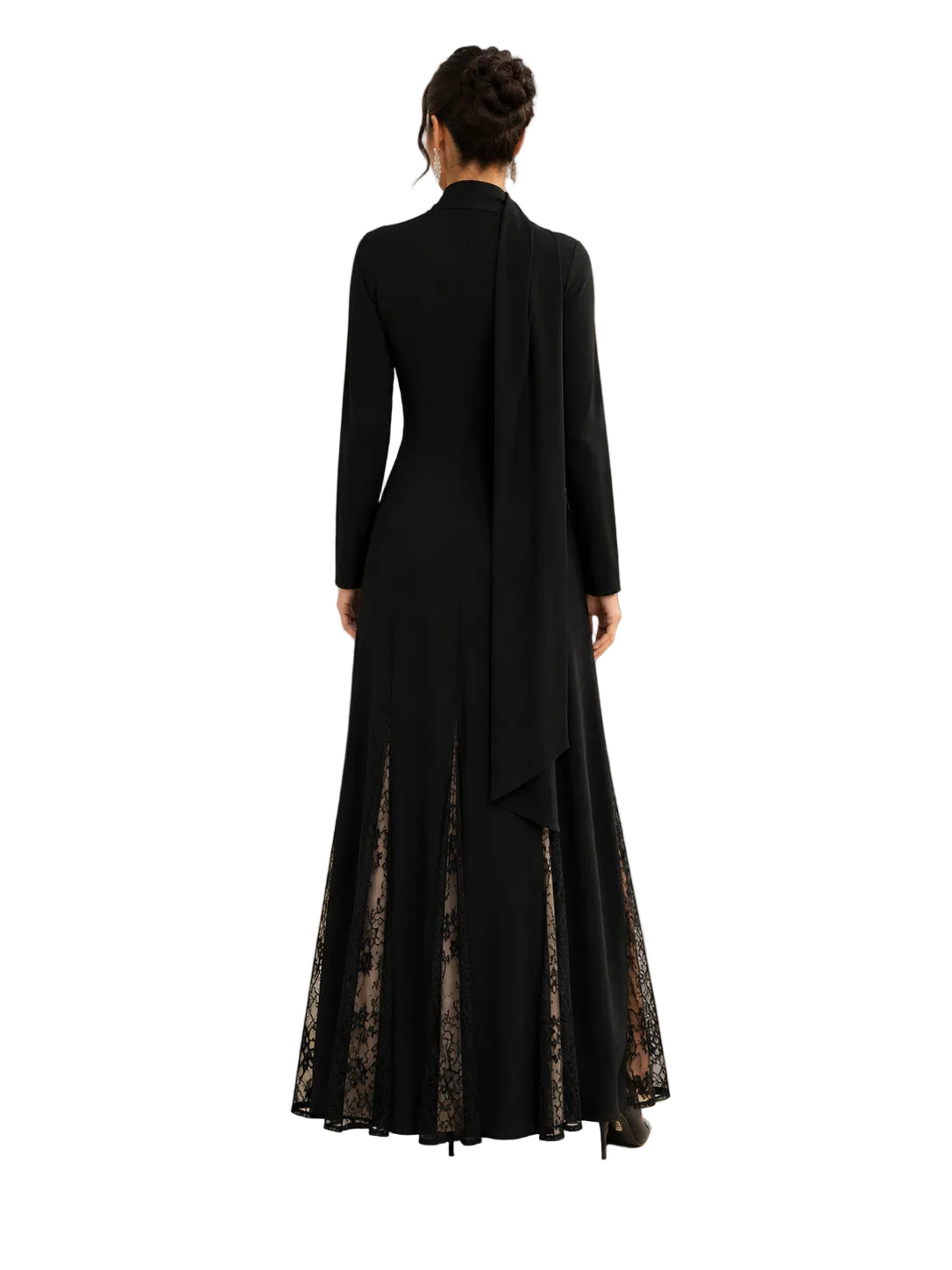Dos de la robe longue noire : foulard tombant et dentelle en bas de jupe