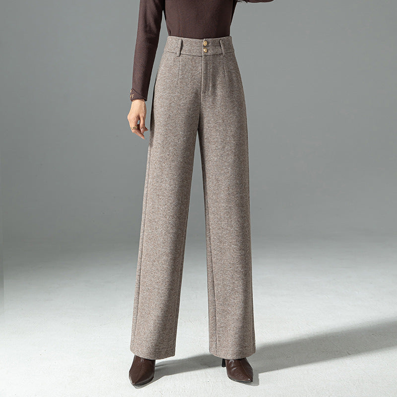 Pantalon droit en laine, vue de trois quarts